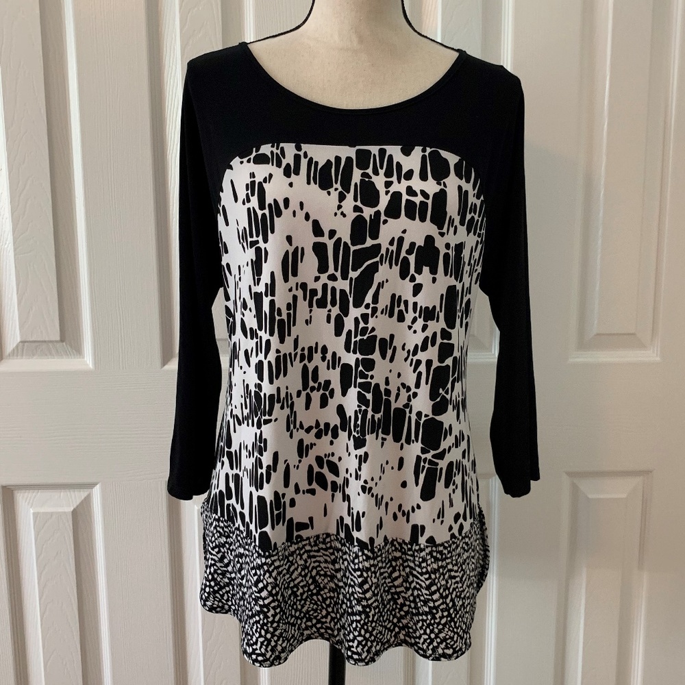 New Direction Zip Back Tunic - NWOT